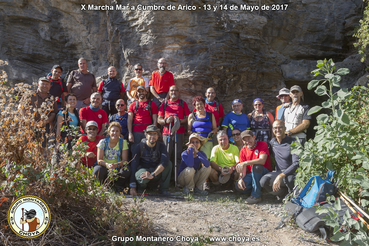 Foto de grupo en la Fuente de Tajo